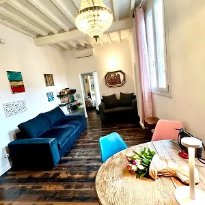 https://agnolo.it-tuscanyhotel.com