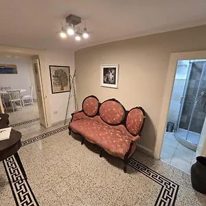 Residenza Don Carlo Napoli