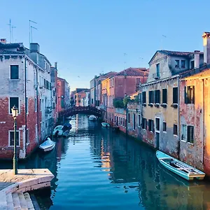 https://venice-romantic-home.hotelinveneto.com